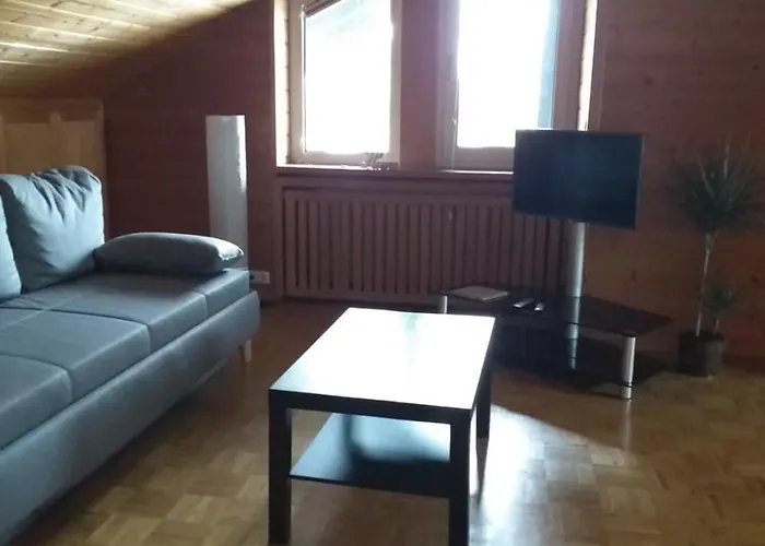 2-Zimmer DG-Apartment mit eigener Sauna