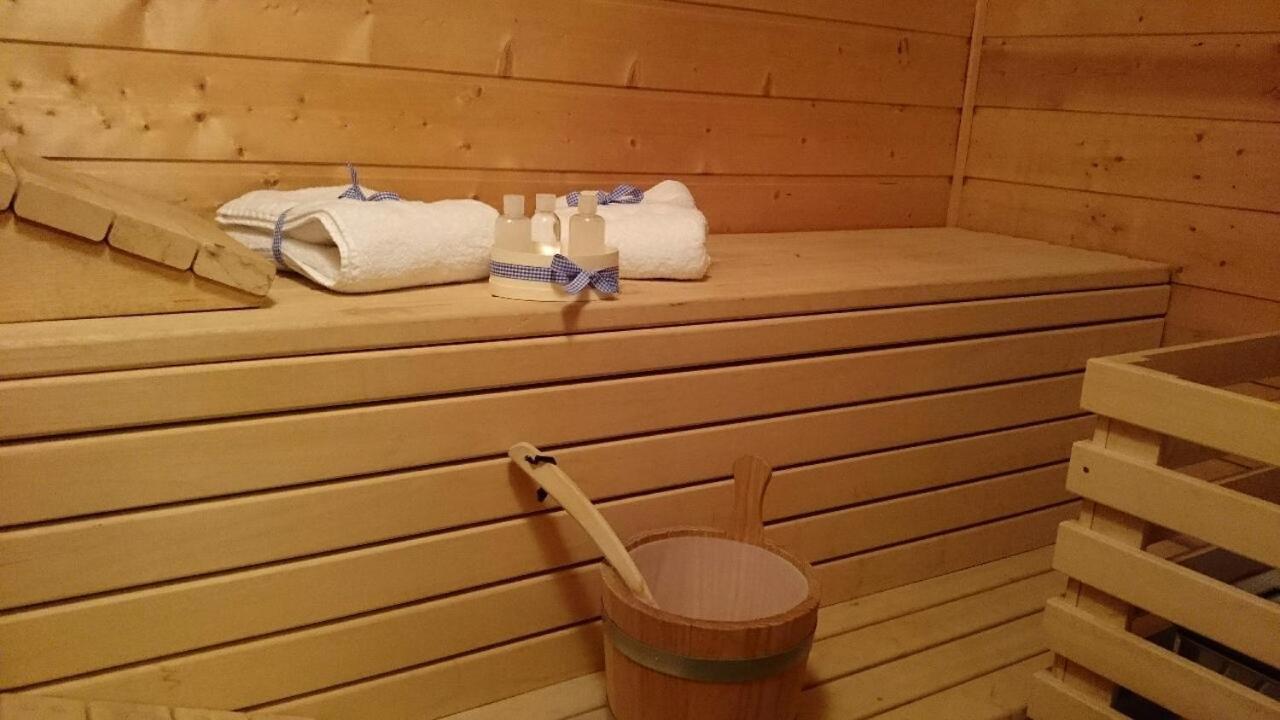 2-zimmer Dg-apartment Mit Eigener Sauna * Oberhaching